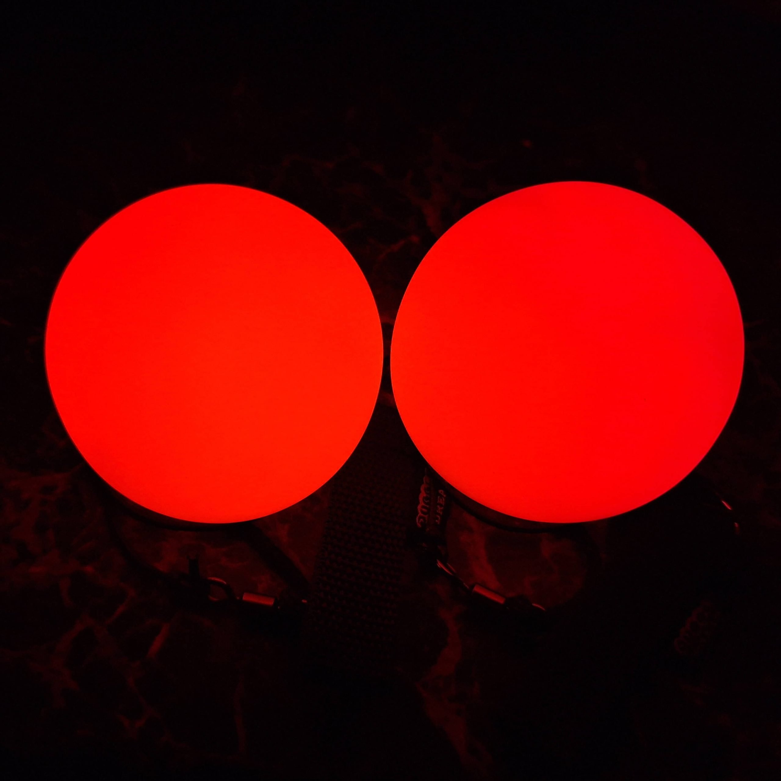 Светещи LED пойове - 80мм - Juggle Dream LED poi Светещи LED пойове - 80мм - Juggle Dream LED poi