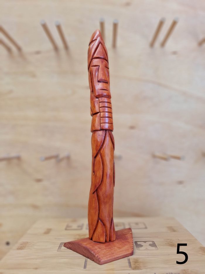 Ръчно изработени дървени статуетки - Handmade wooden figurines