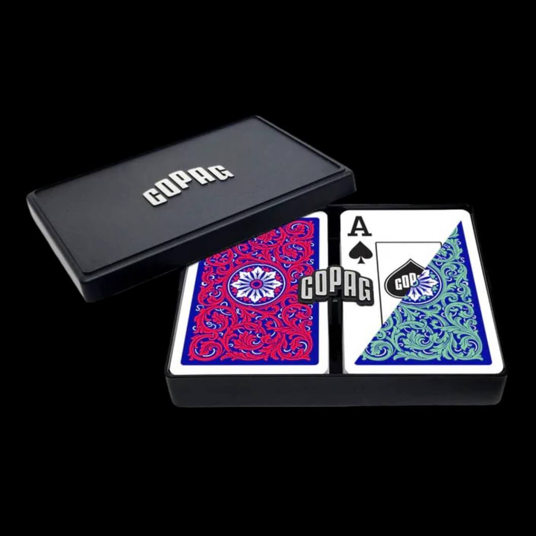 Карти за игра - Neoteric Bridge Jumbo Red and Green 2 pack - Copag playing cards Карти за игра - Neoteric Bridge Jumbo Red and Green 2 pack - Copag playing cards