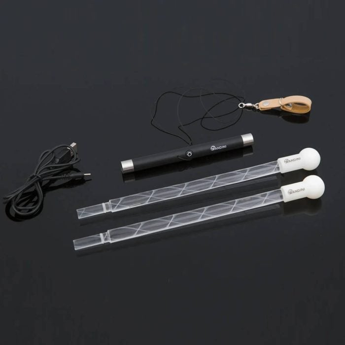 Светещ LED левистик - 67см - Wandini Glow.0 - USB Rechargeable - Fun in Motion LED levistick