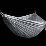 Представяме Ви Ултралек къмпинг хамак 300x200см до 300 кг. – туристически хамак с карабинери и въжета за градина, къмпинг и пътуване хамак за къмпинг туристически хамак хамак за градина и къмпинг ултралек хамак за път хамак с карабинери хамак за двама къмпинг къмпинг оборудване хамак цена цени