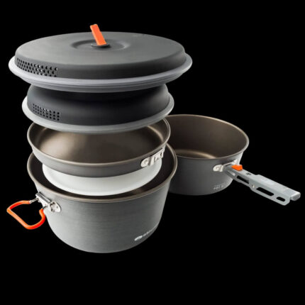 Къмпинг комплект за готвене GSI Outdoors Pinnacle Base Camper Small - Лек алуминиев cookware set с незалепващо покритие за къмпинг и туризъм комплект съдове за къмпинг къмпинг cookware set туристически комплект за готвене съдове за къмпинг с незалепващо покритие къмпинг кухня комплект outdoor cooking set комплект за каравана готвене лек комплект съдове за туризъм къмпинг тенджера и тиган комплект съдове за пикник комплект camping cookware lightweight комплект за готвене за палатка туристически кухненски комплект къмпинг оборудване за готвене cookware set camping compact цена цени
