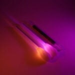 Светещ LED стаф - 90см - Lumi PRO Rechargeable - Threeworlds LED staff светещ тренировъчен стаф подходящ за деца и начинаещи здрав поликарбонатно тяло 20 различни модела на светене цена цени за представления тренировки