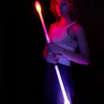 Светещ LED стаф - 90см - Lumi PRO Rechargeable - Threeworlds LED staff светещ тренировъчен стаф подходящ за деца и начинаещи здрав поликарбонатно тяло 20 различни модела на светене цена цени за представления тренировки