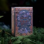 Карти за игра - Moooi Collector's Edition box set - Theory11 playing cards професионални карти за игра от марката бранда Theory11 Moooi подходящи за магия трикове с карти кардистри cardistry белот покер и игри с карти цена цени комплект от 3 тестета в луксозна кутия за колекционери и ценители на изкуството рисунки на изчезнали видове