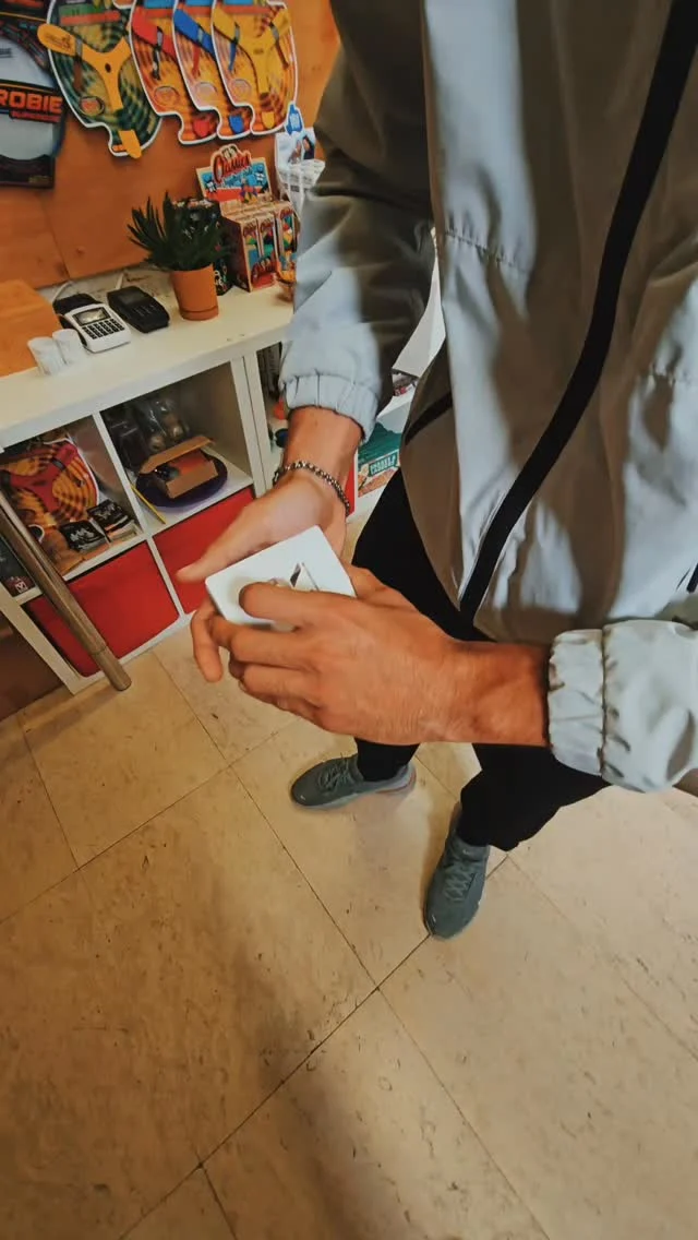 Fine cardistry by the one and only @_kaloqn_75  #cardistry #magic #playingcards