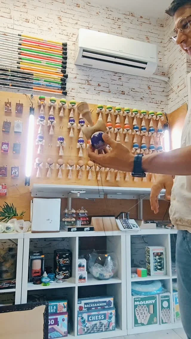 Compressing or decompressing with #Kendama ? #TheSecretKendamas