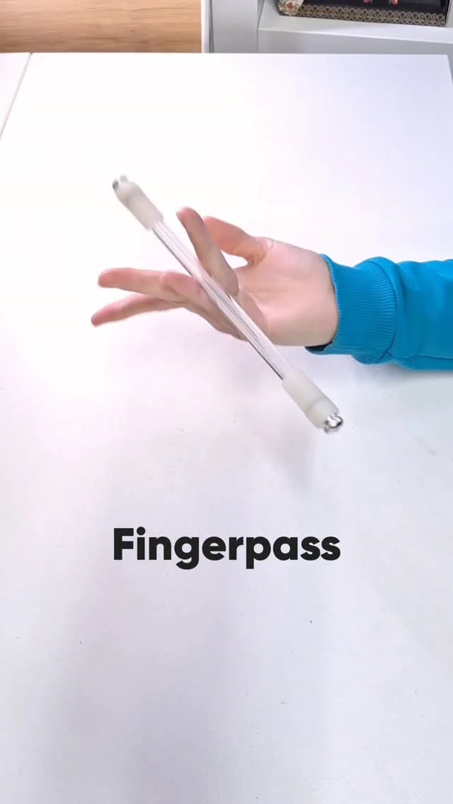 Penspin combo progress 🤙🏽
@kenyaru.95
#penspinning #tutorial